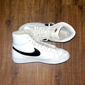Nike Blazer Mid ‘77